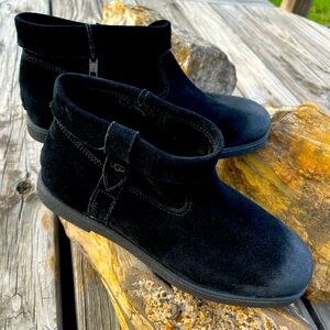 UGG Australia JOSEFENE Cuff Boots